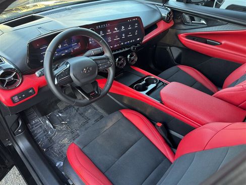 Used 2024 Chevrolet Blazer EV RS RWD image 2