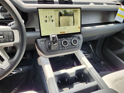 New 2026 Land Rover Defender 110 S AWD/4WD image 27