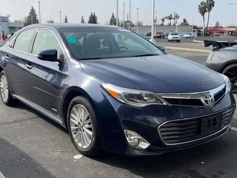 Used 2015 Toyota Avalon XLE Touring image 3