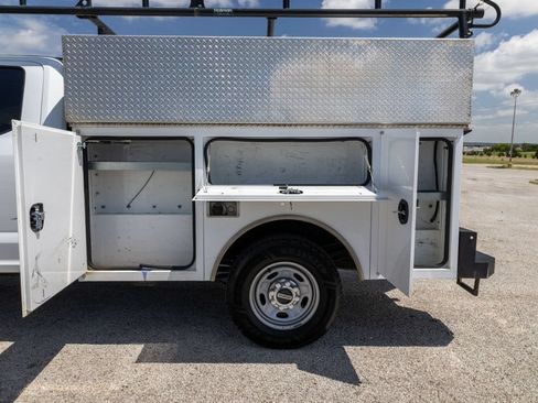 Used 2022 Ford F350 XL w/ Power Equipment Group RWD image 25