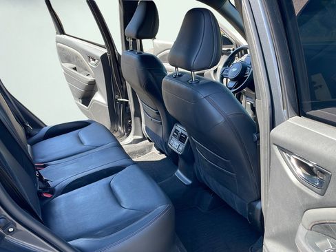 Used 2025 Subaru Forester Touring AWD/4WD image 11