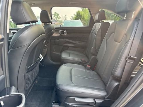 Used 2021 Kia Sorento SX AWD/4WD image 25