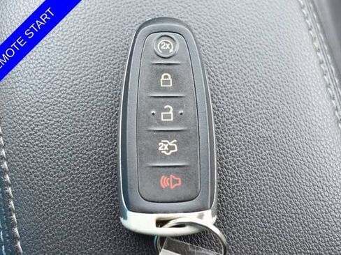 Used 2019 Ford Escape Titanium AWD/4WD image 8