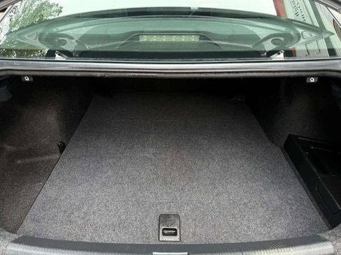 Used 2012 Volkswagen Passat TDI SE image 13