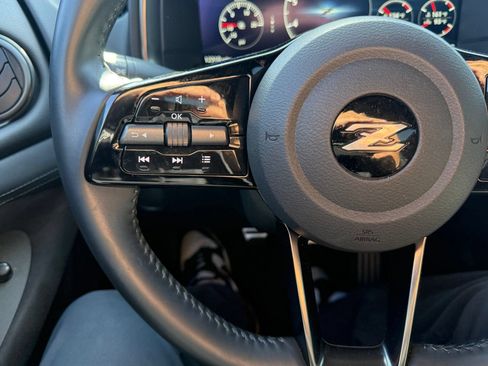Certified 2025 Nissan Z Performance w/ Floor Mat Package RWD image 16