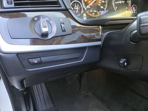 Used 2014 BMW 535d Sedan RWD image 21