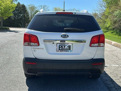 Used 2013 Kia Sorento LX w/ Convenience Pkg AWD/4WD image 6