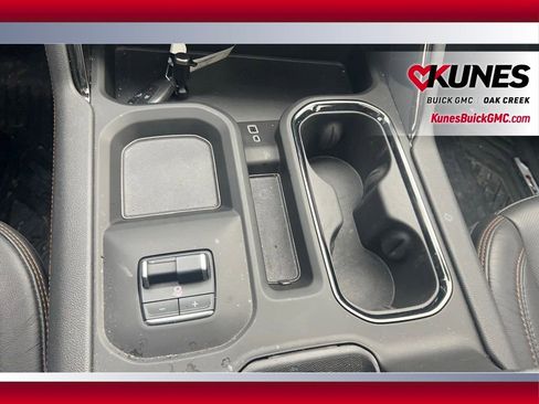 Used 2025 GMC Sierra 2500 AT4 w/ AT4 Premium Plus Package image 22