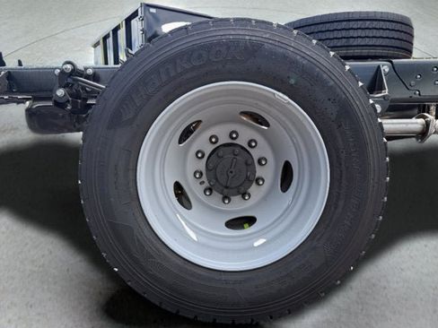 New 2026 Ford F600 4x4 Regular Cab Super Duty w/ XL Chrome Package image 7