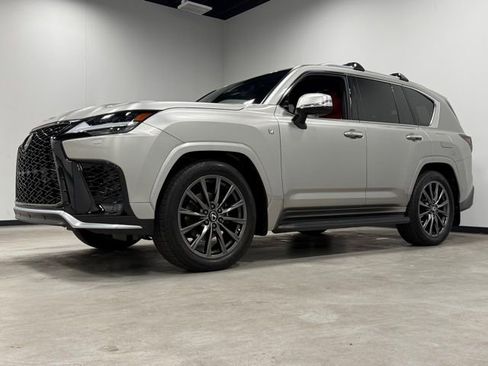 Used 2024 Lexus LX 600 F Sport image 5