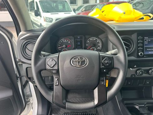 Used 2022 Toyota Tacoma SR image 22