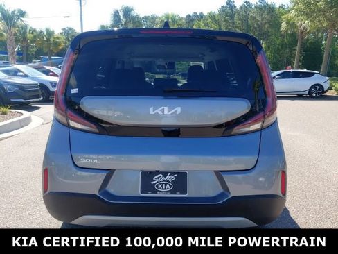 Used 2025 Kia Soul LX w/ LX Technology Package FWD image 6