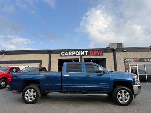 Used 2017 Chevrolet Silverado 2500 LTZ w/ Duramax Plus Package image 4