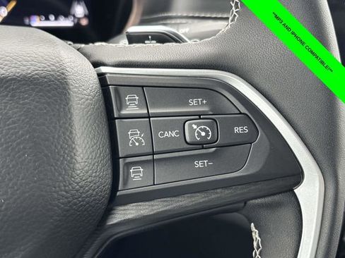 Used 2024 Jeep Grand Cherokee L Altitude image 15