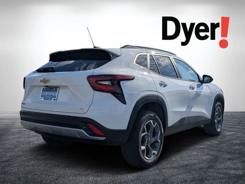 Used 2025 Chevrolet Trax LT image 5