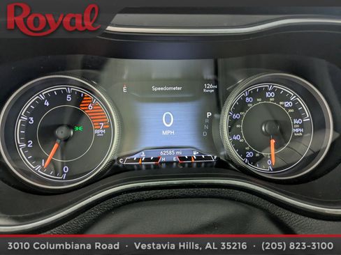 Used 2019 Jeep Cherokee Trailhawk image 18