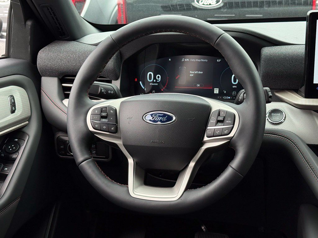 New 2027 Ford Explorer Active w/ Active Comfort Package AWD/4WD image 7