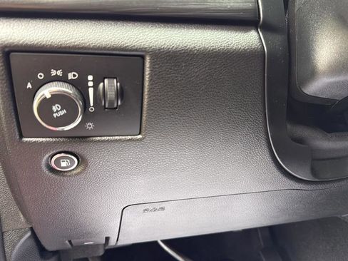 Used 2021 Jeep Grand Cherokee Laredo X AWD/4WD image 19