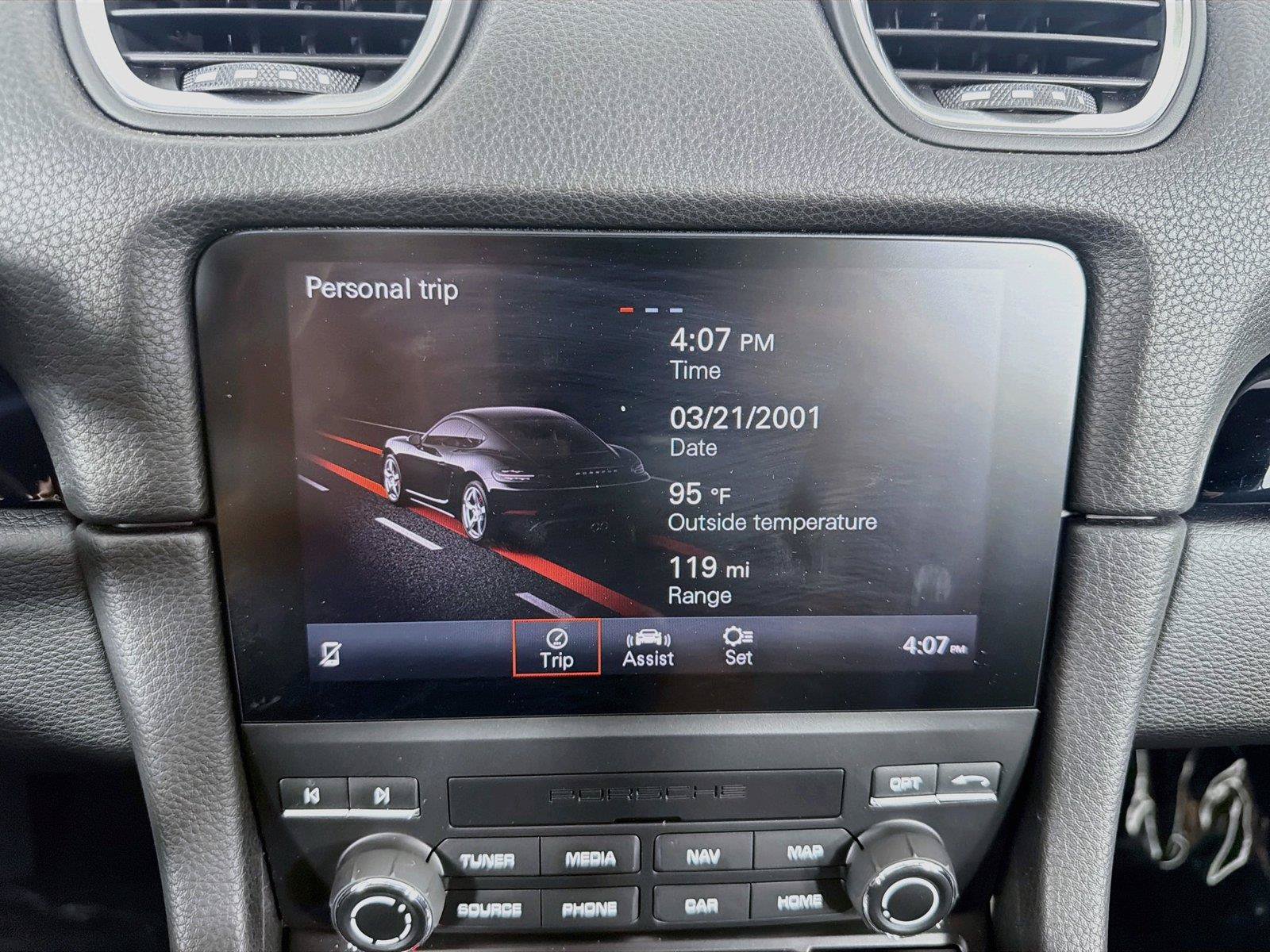 Certified 2024 Porsche 718 Cayman RWD image 18