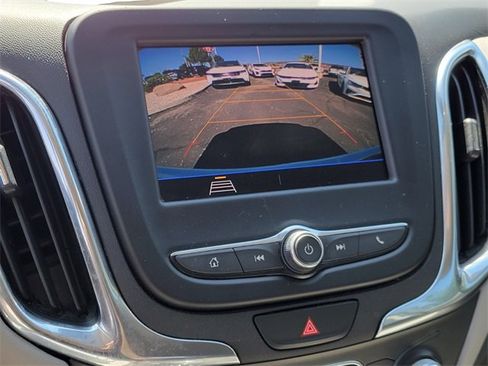 Used 2020 Chevrolet Equinox LS w/ LS Convenience Package image 22