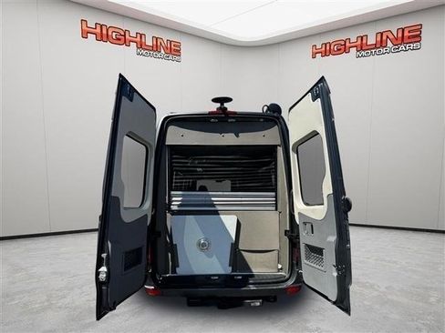 Used 2017 Mercedes-Benz Sprinter 3500 image 7