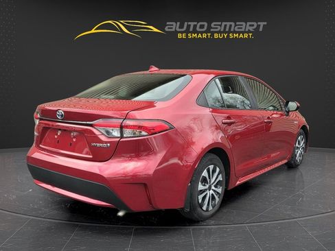 Used 2021 Toyota Corolla LE image 6