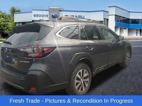 Used 2024 Subaru Outback Premium AWD/4WD image 5