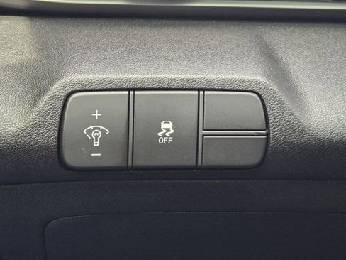 Certified 2025 Hyundai Elantra Sport FWD image 22