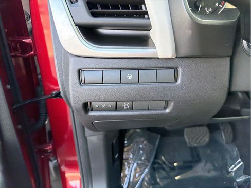 Certified 2023 Nissan Rogue SV FWD image 15