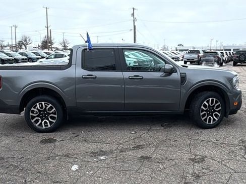 Certified 2022 Ford Maverick Lariat w/ Lariat Luxury Package image 3