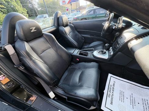 Used 2007 Nissan 350Z Touring image 15