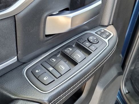 Used 2024 RAM 2500 Big Horn AWD/4WD image 16