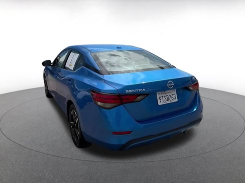 Used 2025 Nissan Sentra SV FWD image 11