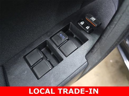 Used 2018 Toyota Corolla LE image 26