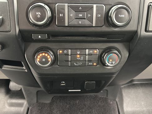 Used 2016 Ford F150 XL w/ Equipment Group 101A Mid RWD image 21