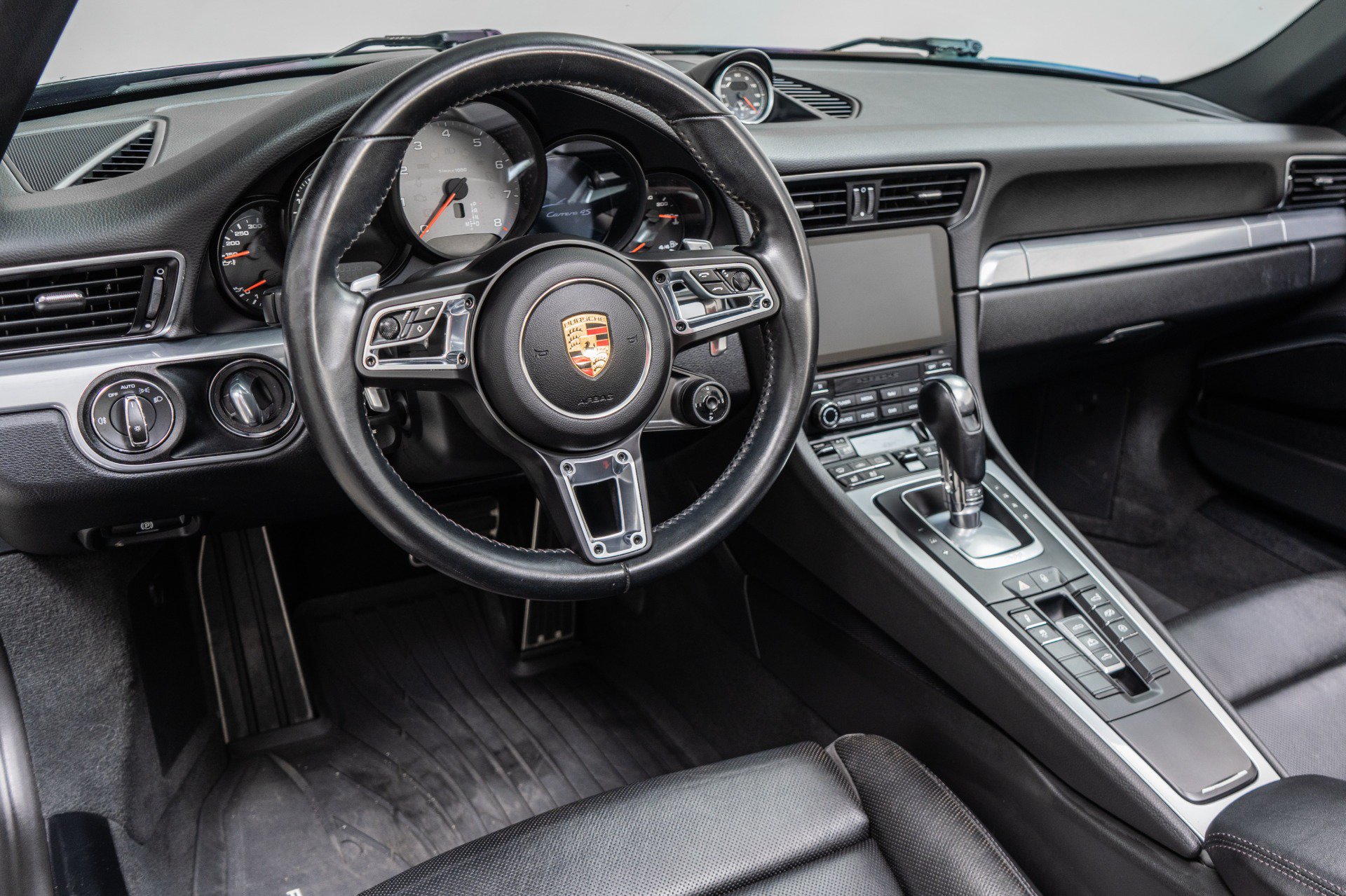 Used 2018 Porsche 911 Carrera 4S AWD/4WD image 32