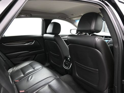 Used 2019 Cadillac XTS Luxury FWD image 32