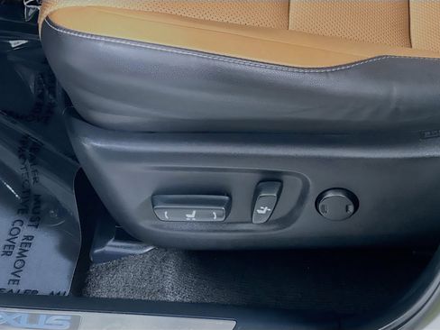 Used 2018 Lexus NX 300 FWD w/ Comfort Package image 16