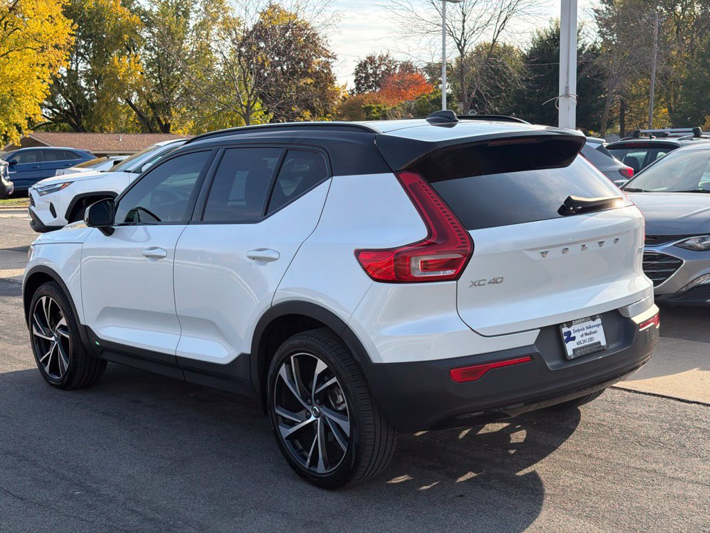 Used 2021 Volvo XC40 T4 R-Design w/ Protection Package Premier FWD image 5