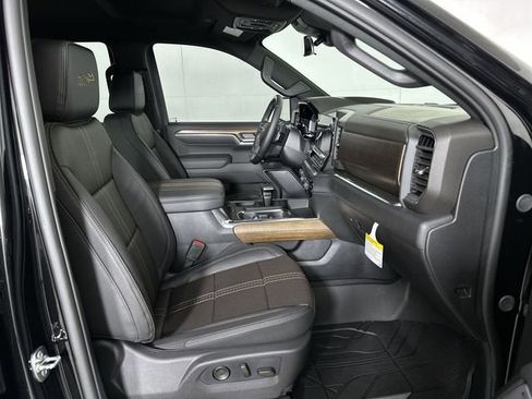 New 2026 Chevrolet Silverado 1500 High Country w/ Midnight Edition AWD/4WD image 28