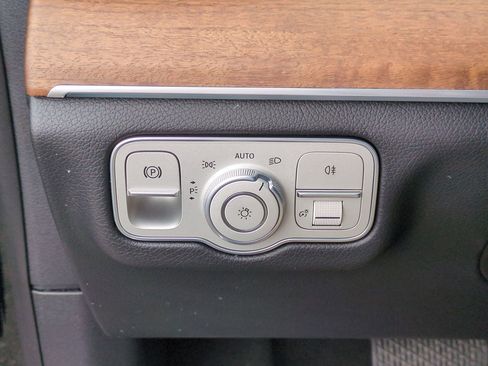Certified 2021 Mercedes-Benz GLE 350 image 17