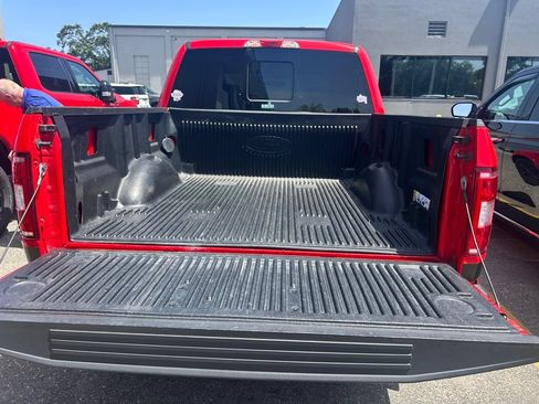 Used 2019 Ford F150 XLT w/ Equipment Group 302A Luxury AWD/4WD image 8