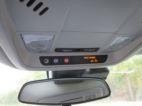 Used 2024 Chevrolet Malibu LS image 29