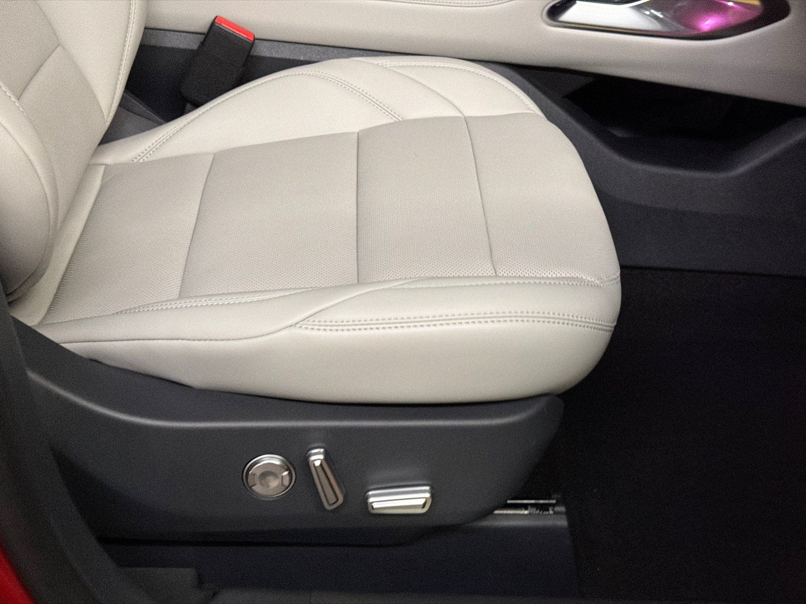 New 2026 Lincoln Nautilus Premier w/ Equipment Group 102A AWD/4WD image 12