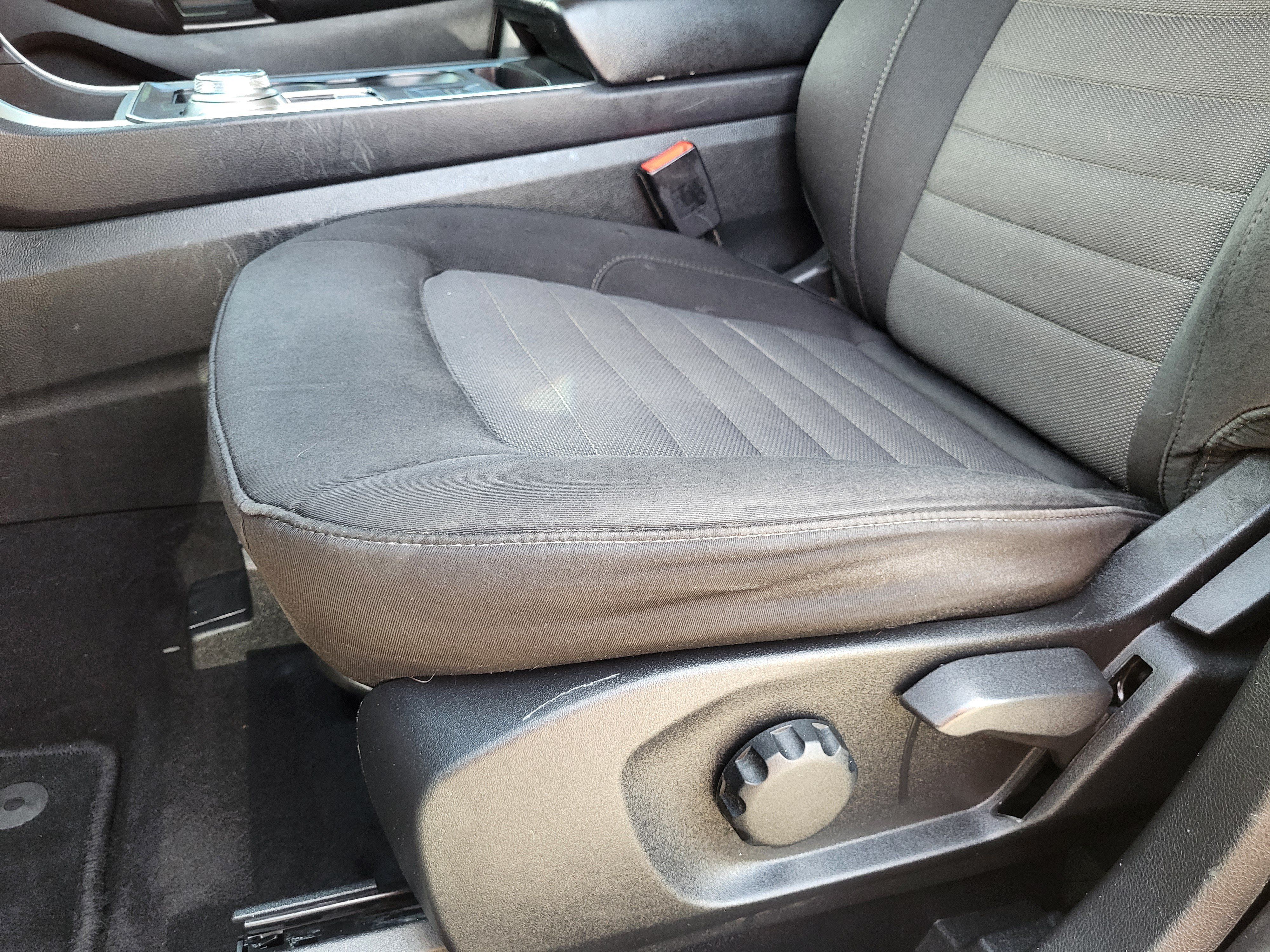 Used 2024 Ford Edge SE w/ Black Appearance Package AWD/4WD image 15