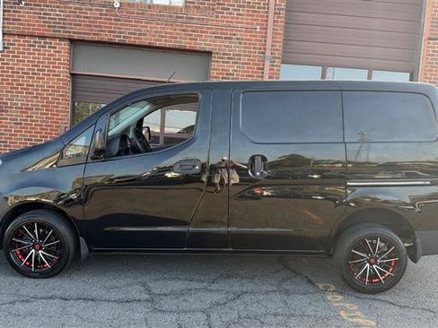 Used 2019 Nissan NV200 S FWD image 5