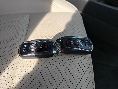 Used 2020 Buick Encore GX Essence w/ Advanced Technology Package image 15