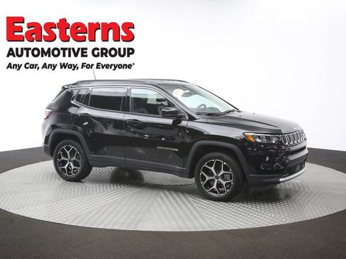 Used 2025 Jeep Compass Limited AWD/4WD image 43