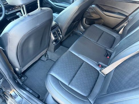 Used 2022 Kia Seltos EX image 16