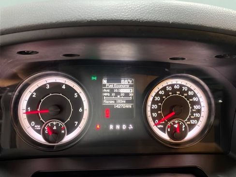 Used 2017 RAM 1500 Classic SLT AWD/4WD image 16
